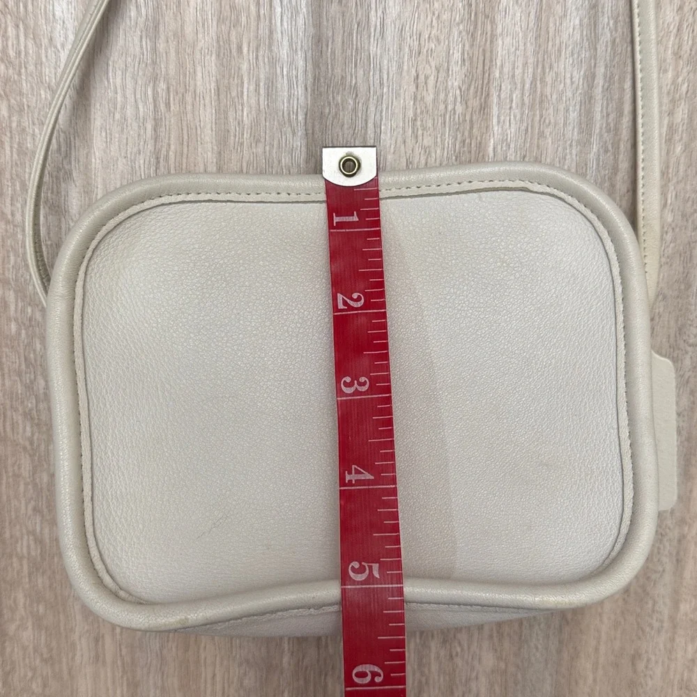 Coach Vintage 90’s Mini Hadley Bag in White Leather #0026-304 Shoulder/Crossbody - Picture 15 of 16